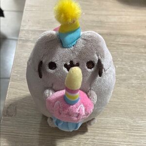 Gund Pusheen Birthday Clip Plush Backpack Keychain Cat Kitty Cupcake Party Hat